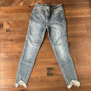 Judy Blue Blue Skinny Jeans with Distressed Hem